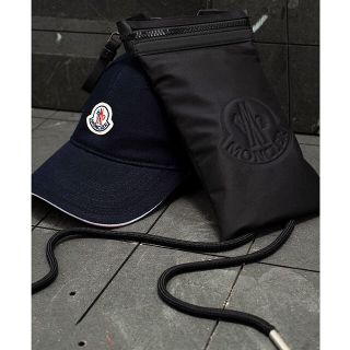 モンクレール(MONCLER)のモンクレール MONCLER PHONE CASE ネック ウォレット バッグ(ショルダーバッグ)