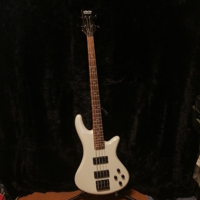 Schecter Diamond Series Bass Guitar