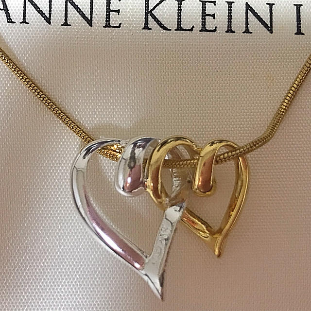 ANNE KLEIN(アンクライン)のANNE KLEIN Ⅱ ハート型ピアス 訳あり レディースのアクセサリー(ネックレス)の商品写真