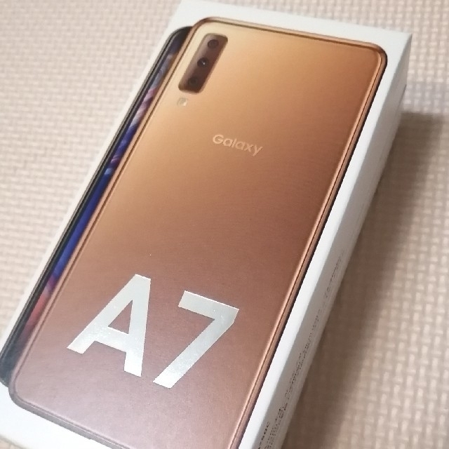 新品未開封　samsung サムソン　GALAXY A7 64GBGalaxyA7色