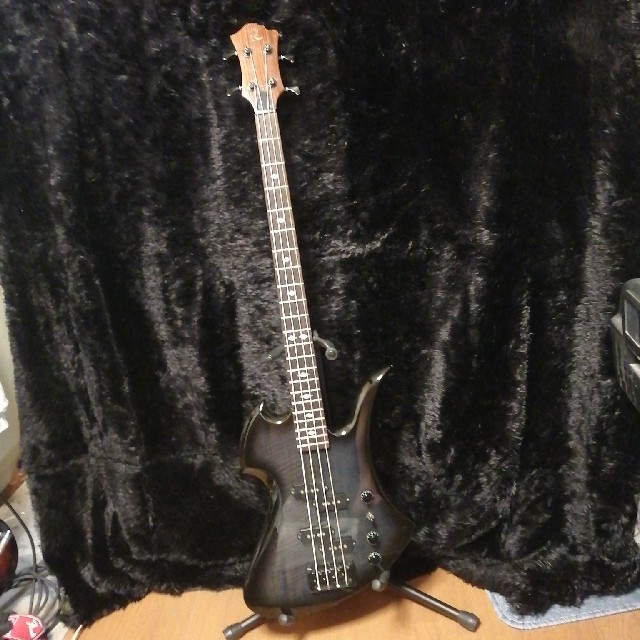 B.C. Rich Bass Guiter