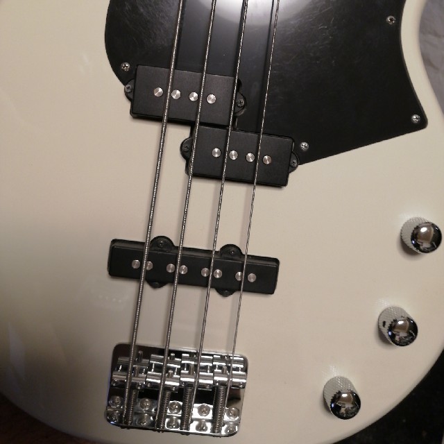 ヤマハ(ヤマハ)のYAMAHA Bass Guiter 楽器のベース(エレキベース)の商品写真