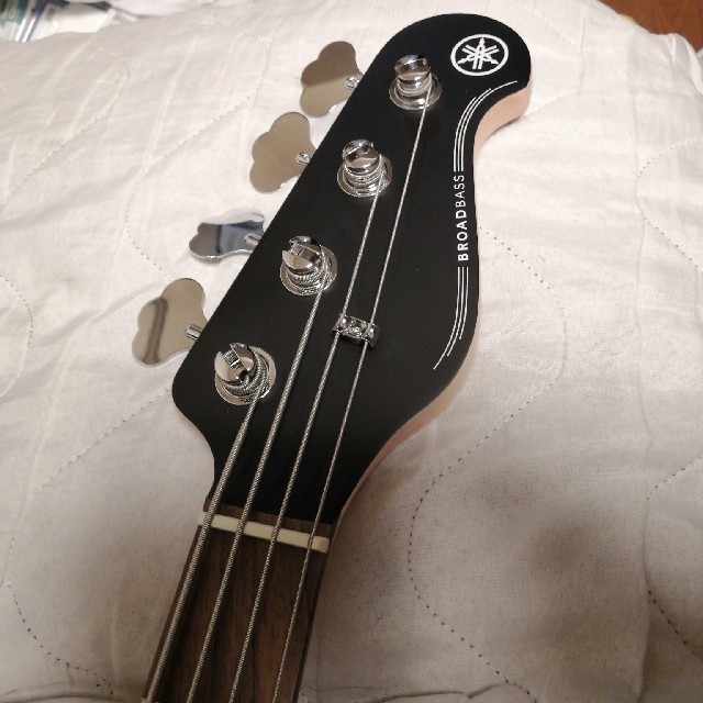 ヤマハ(ヤマハ)のYAMAHA Bass Guiter 楽器のベース(エレキベース)の商品写真