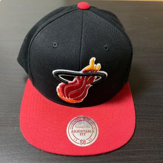 ミッチェルアンドネス(MITCHELL & NESS)のマイアミ　ヒート　キャップ(キャップ)