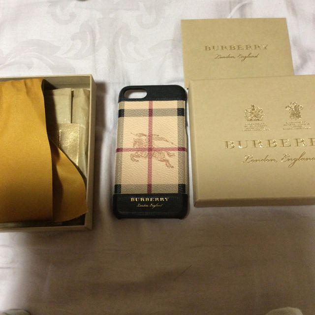 スペシャルオファ バーバリー - BURBERRY iPhone レア レザー 7、8ケース iPhoneケース - covid19.ins