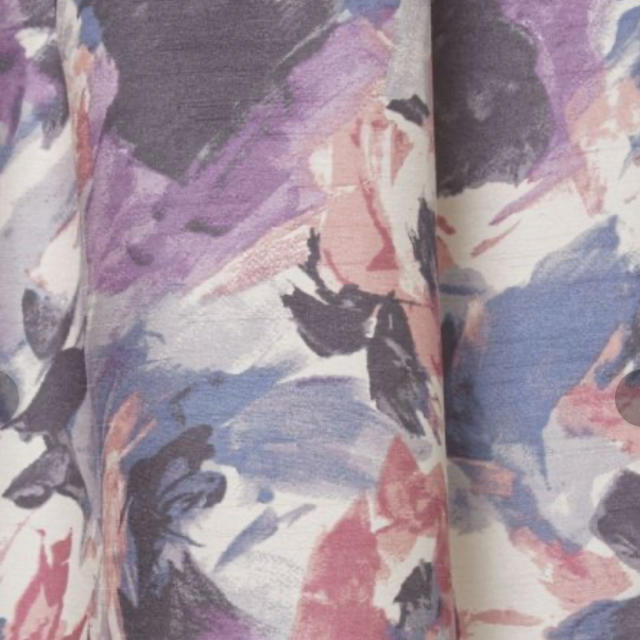 UNITED ARROWS(ユナイテッドアローズ)のcloset story シャンタンフラワータックスカート レディースのスカート(ひざ丈スカート)の商品写真