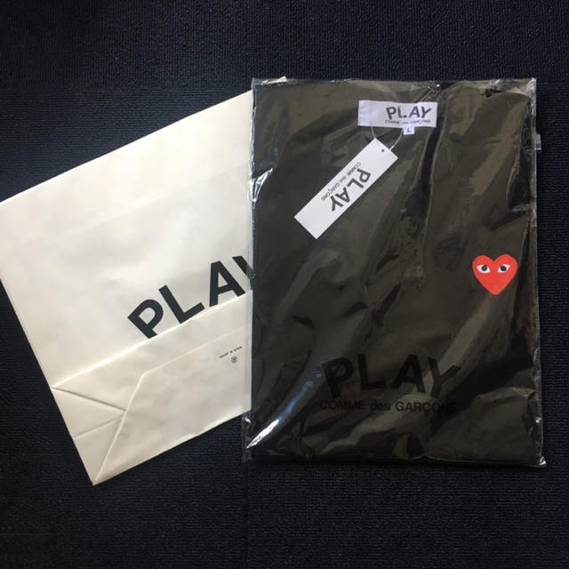 COMME des GARCONS(コムデギャルソン)のコムデギャルソンCOMME des GARCONSプレイハートロゴ半袖Tシャツ メンズのトップス(Tシャツ/カットソー(半袖/袖なし))の商品写真