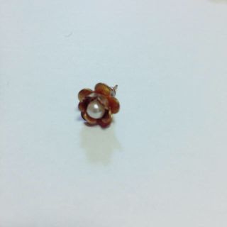 フラワー(flower)のピアス(ピアス)