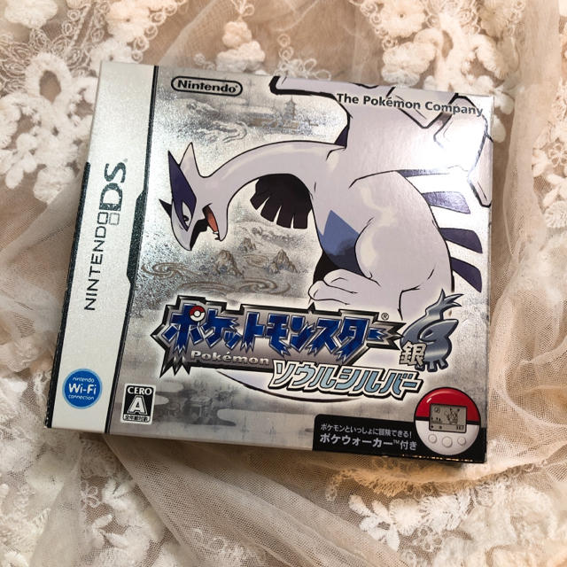 ニンテンドーDS(ニンテンドーDS)のポケットモンスター銀 ソウルシールド エンタメ/ホビーのゲームソフト/ゲーム機本体(携帯用ゲームソフト)の商品写真