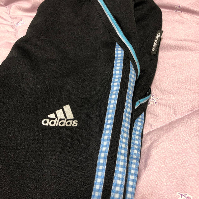 adidas(アディダス)のadidas アディダス ジャージ　150 長ズボン　パンツ キッズ/ベビー/マタニティのキッズ服女の子用(90cm~)(パンツ/スパッツ)の商品写真