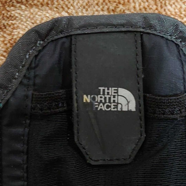 THE NORTH FACE(ザノースフェイス)のノースフェイス アームバンド スポーツ/アウトドアのランニング(その他)の商品写真