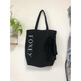 フォクシー(FOXEY)の＊FOXEY フォクシー＊現場用 リボン付きトートバッグ 黒　ブラック/帆布 (トートバッグ)