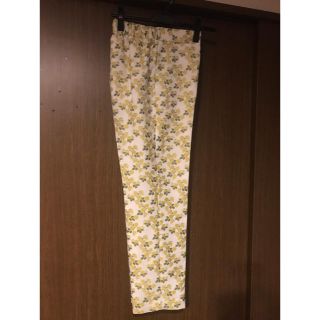 セブンテン 小花ジャガードパンツ イエロー 新品 Drawerの通販 by Room ...