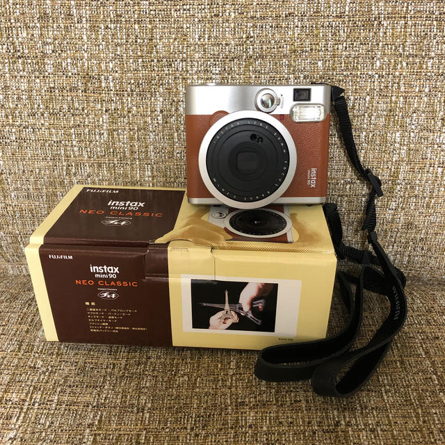 FUJIFILM instax mini90NEO CLASSICチェキ