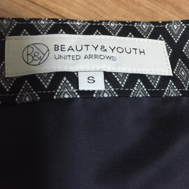 UNITED ARROWS(ユナイテッドアローズ)のBEAUTY&YOUTH スカート レディースのスカート(ひざ丈スカート)の商品写真