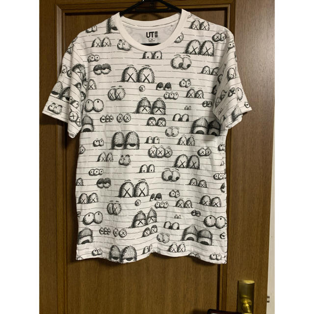 UNIQLO(ユニクロ)のお婆ちゃん様専用★ ユニクロ×kaws コラボT メンズのトップス(Tシャツ/カットソー(半袖/袖なし))の商品写真