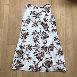 ジャスグリッティー(JUSGLITTY)のジャスグリッティー　花柄ワンピース(ひざ丈ワンピース)