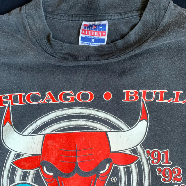 CHICAGO BULLS : 93年 3連覇記念 オフィシャルTシャツ 1