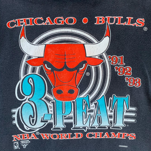 CHICAGO BULLS : 93年 3連覇記念 オフィシャルTシャツ 2