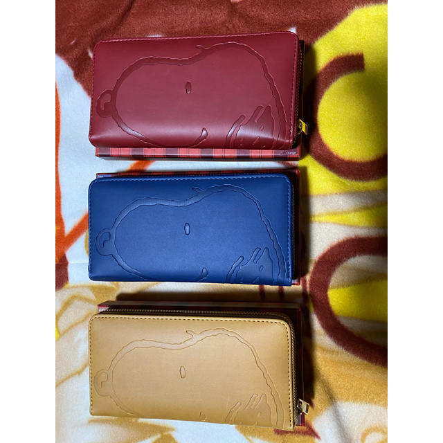 SNOOPY(スヌーピー)のSNOOPY 型押しロングウォレット　3色 レディースのファッション小物(財布)の商品写真