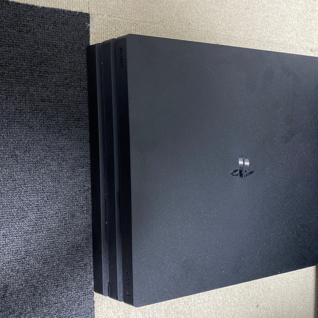 PlayStation4 Pro 1TB 箱あり❗️の通販 by asd｜プレイステーション4ならラクマ - ⚠️値下げ中‼️PS4 高評価即納