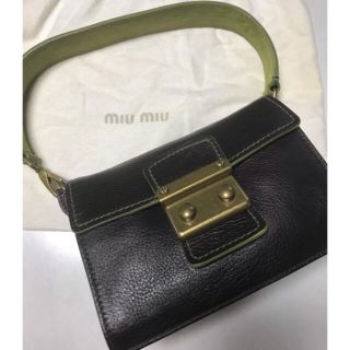 ミュウミュウ(miumiu)のmiumiu 2way ショルダーバッグ(ショルダーバッグ)