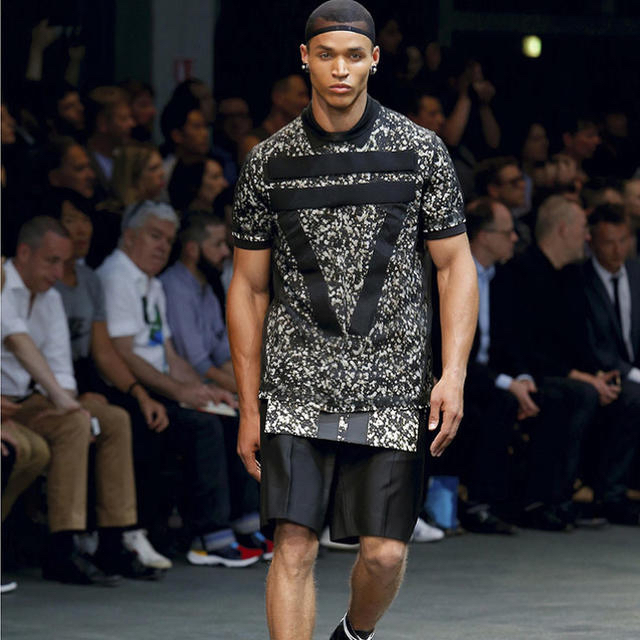 givenchy カスミソウ - Tシャツ/カットソー(半袖/袖なし)