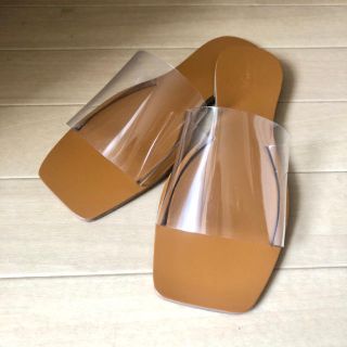 ザラ(ZARA)のPVC スクエアトゥサンダル(サンダル)