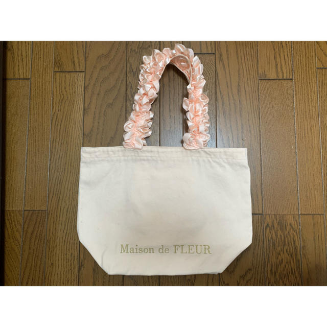 Maison de FLEUR(メゾンドフルール)の値下げしました！Maison de FLEUR トートバッグ　M ピンク レディースのバッグ(トートバッグ)の商品写真