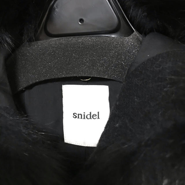 SNIDEL(スナイデル)のリアルラビットファーダッフルコート レディースのジャケット/アウター(ダッフルコート)の商品写真