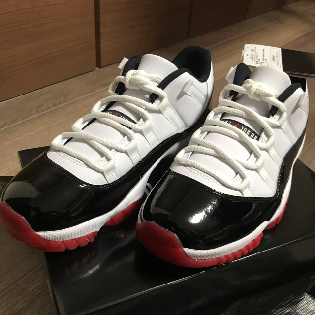 AIR JORDAN 11 LOW Gym Red