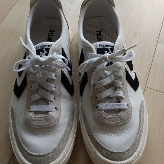 ヒュンメル(hummel)のスニーカー(スニーカー)