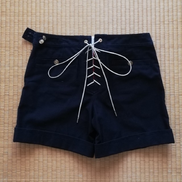 TOMMY HILFIGER(トミーヒルフィガー)のTOMMY HILFIGER　ショートパンツ　Mサイズ レディースのパンツ(ショートパンツ)の商品写真