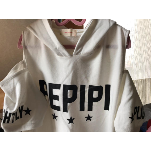 repipi armario(レピピアルマリオ)のレピピアルマリオ白ワンピース１６０サイズＭ キッズ/ベビー/マタニティのキッズ服女の子用(90cm~)(ワンピース)の商品写真