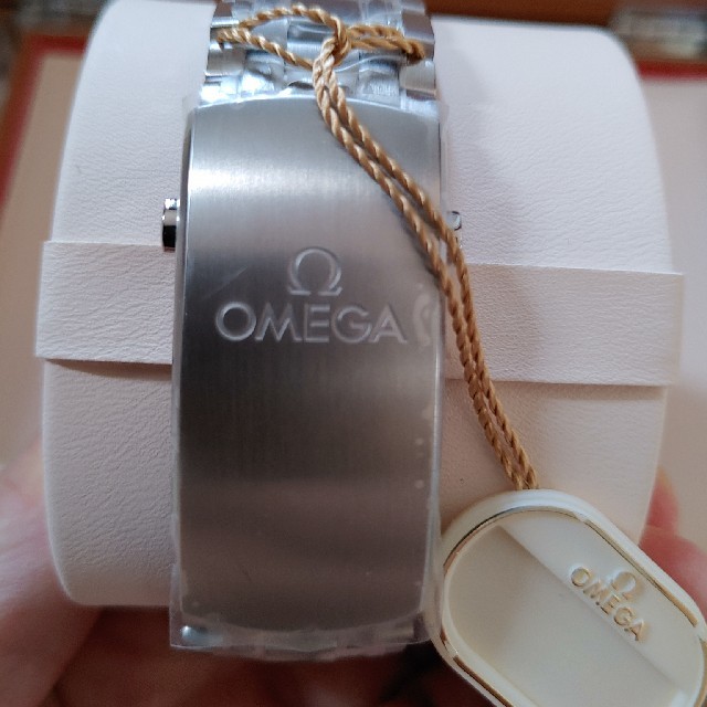 安いNEW OMEGA - 新品 OMEGA オメガ 新型 シーマスター300Mの通販 by revauc30's shop｜オメガならラクマ 赤字超特価2022