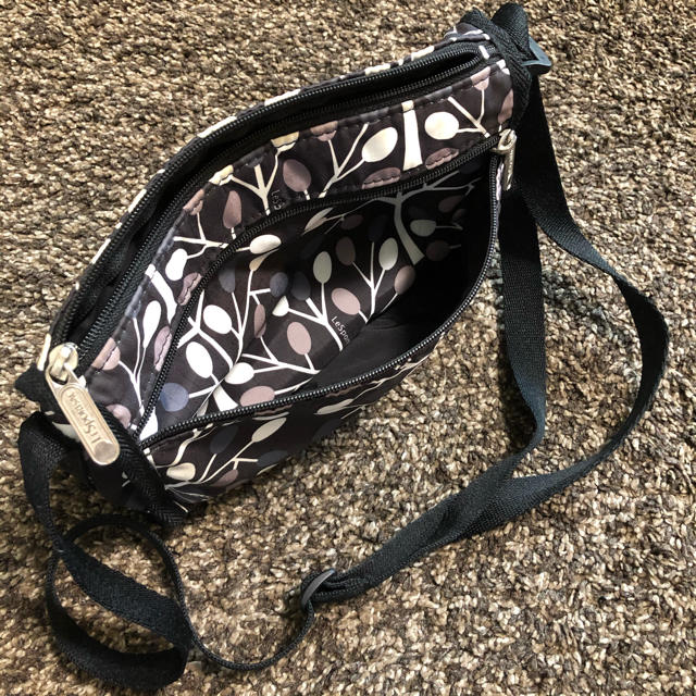 LeSportsac(レスポートサック)のレスポートサック　ショルダーバック レディースのバッグ(ショルダーバッグ)の商品写真