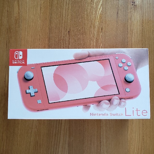 ゲームソフト/ゲーム機本体Nintendo Switch Lite コーラル