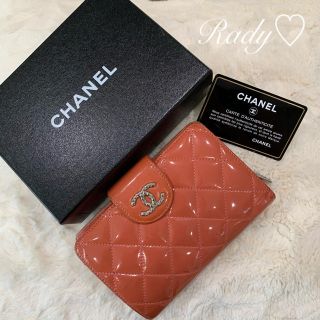 シャネル(CHANEL)の正規品　CHANEL 財布　エナメル　ピンク　箱　ギャランティ付　(財布)