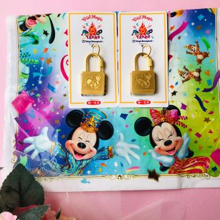 ディズニー(Disney)の新品‼︎ ミッキーキーホルダー　2個セット❤︎(キーホルダー)