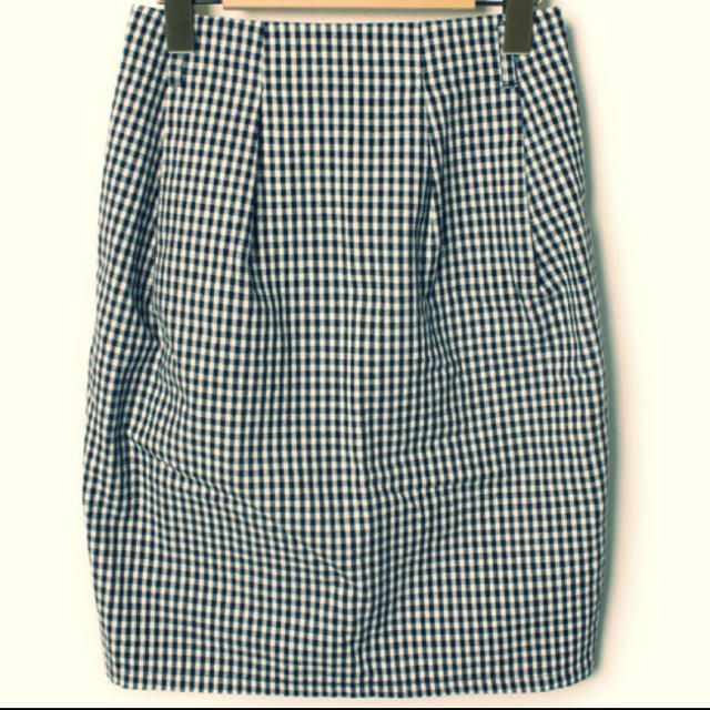 KBF(ケービーエフ)のKBF 黒×白 チェック スカート レディースのスカート(ひざ丈スカート)の商品写真