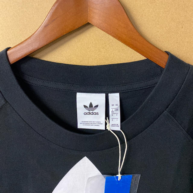 adidas(アディダス)の【新品】adidas originals ビッグトレフォイルTシャツ 3XL メンズのトップス(Tシャツ/カットソー(半袖/袖なし))の商品写真