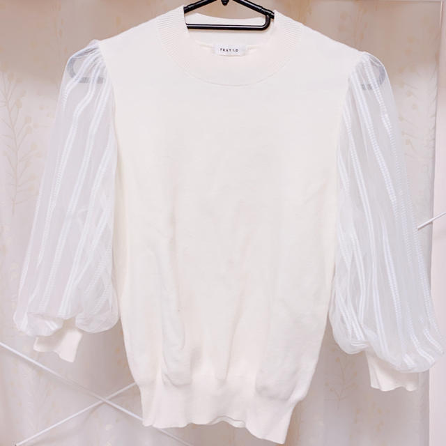 新品＊シアスリーブニットwhite