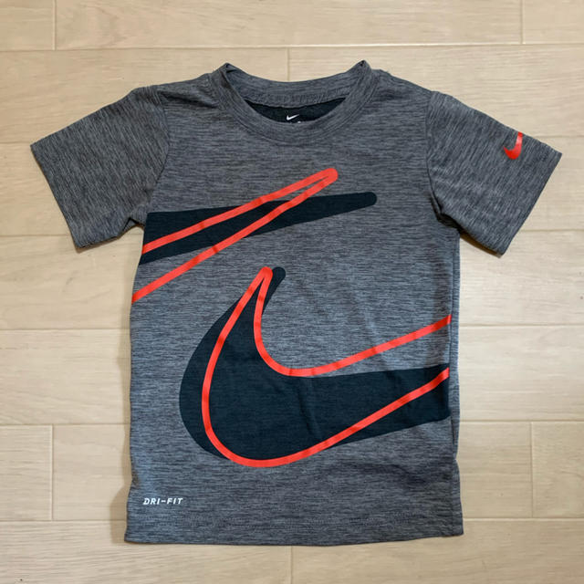 NIKE - 子供服 110 ナイキ Tシャツの通販 by hiyom's shop|ナイキならラクマ