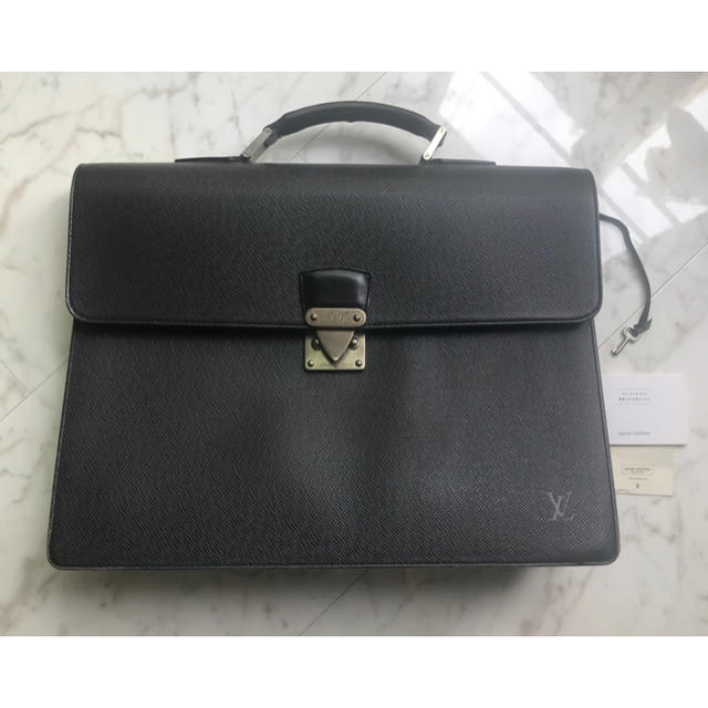 LOUIS VUITTON - ルイヴィトン 正規品 鍵付き タイガ ビジネスバッグ