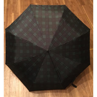 ユニクロ(UNIQLO)のユニクロ　黒と濃い緑のギンガムチェック　折りたたみ傘 日傘　傘のみ　収納袋なし(傘)