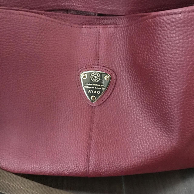 ATAO(アタオ)のATAO(アタオ) elvy エルヴィ ボルドー　美品 レディースのバッグ(ショルダーバッグ)の商品写真