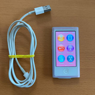 アップル(Apple)のiPod nano第7世代　パープル(ポータブルプレーヤー)