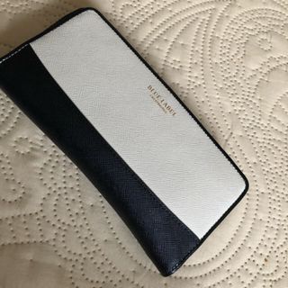 バーバリーブルーレーベル(BURBERRY BLUE LABEL)の中古 美品 ブルーレーベルクレストブリッジ モノトーン長財布(財布)