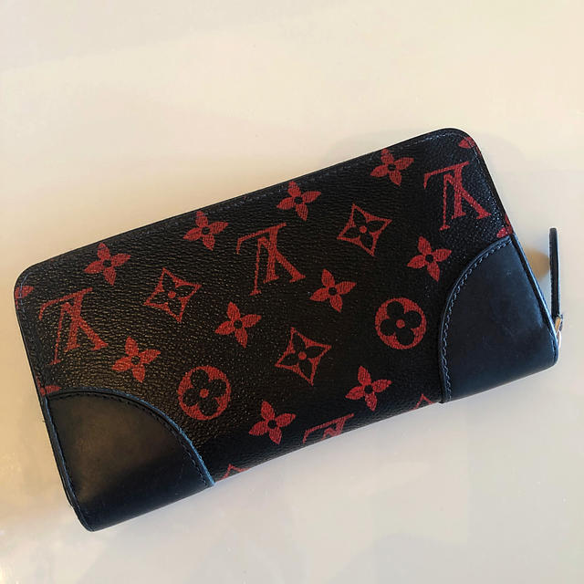 話題の行列 LOUIS VUITTON - LOUIS VUITTON ジッピーウォレット 限定品