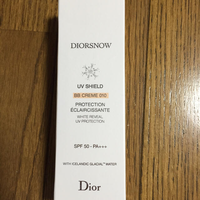 Dior(ディオール)のDIOR☆新品未使用品☆スノー コスメ/美容のベースメイク/化粧品(BBクリーム)の商品写真